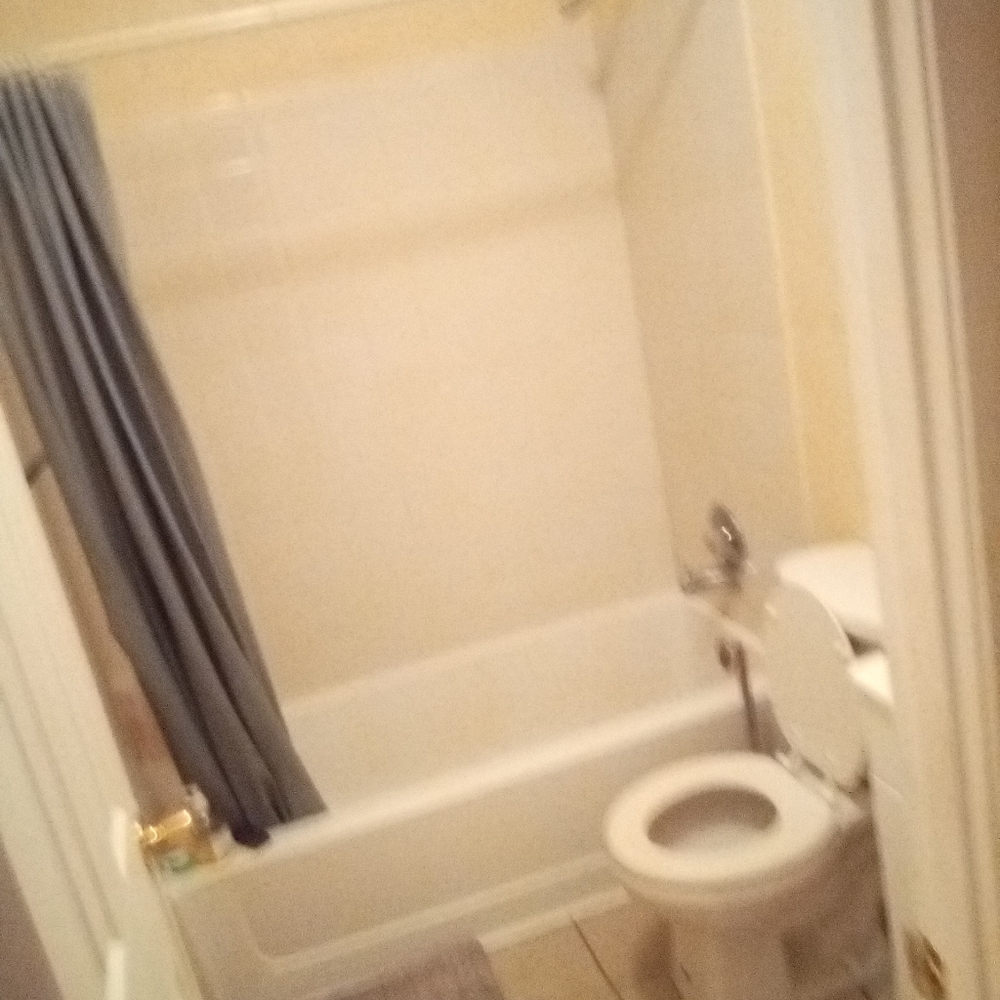 Renting a private room with shared bath & kitchen